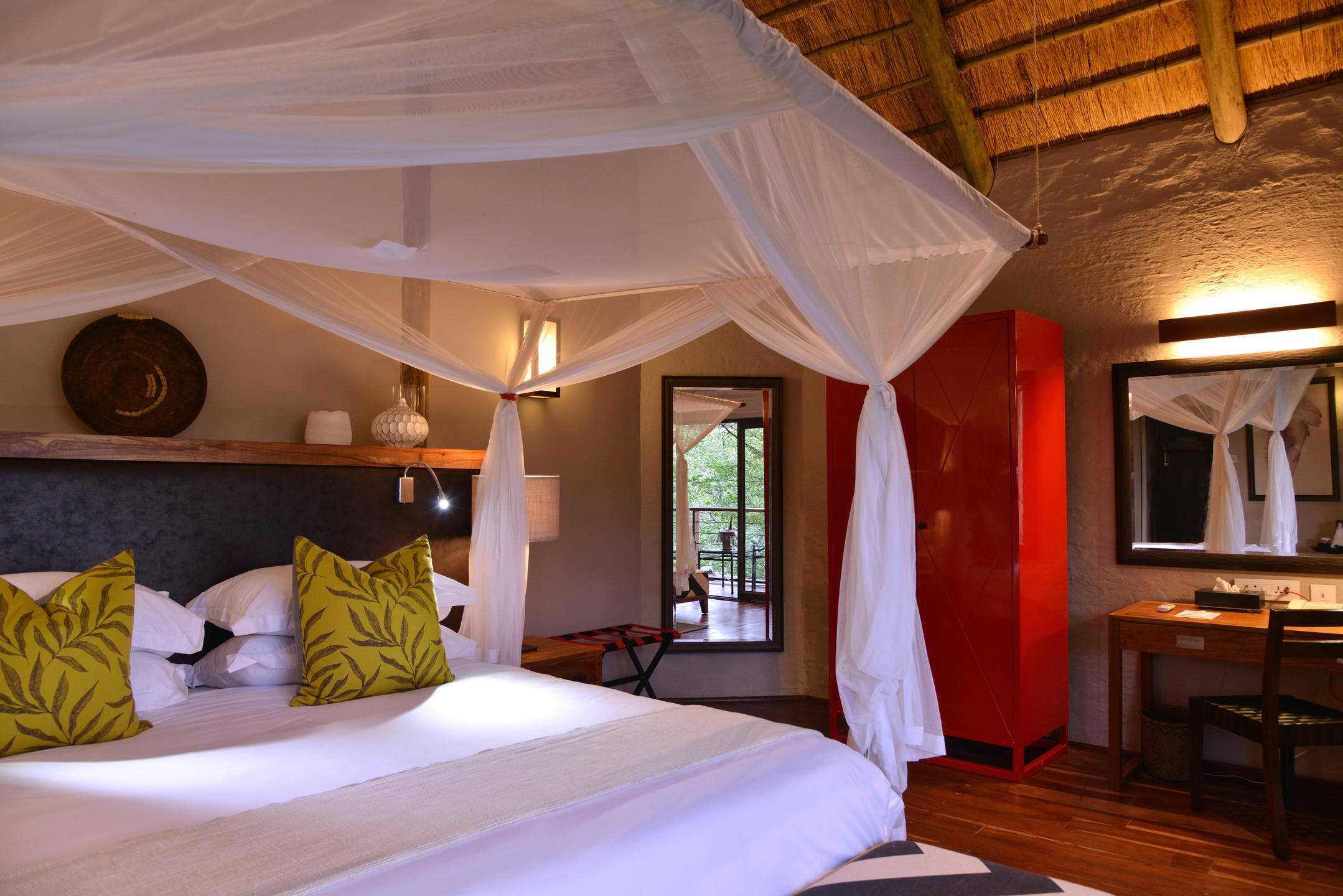 Victoria Falls Safari Suites thumbnail 4
